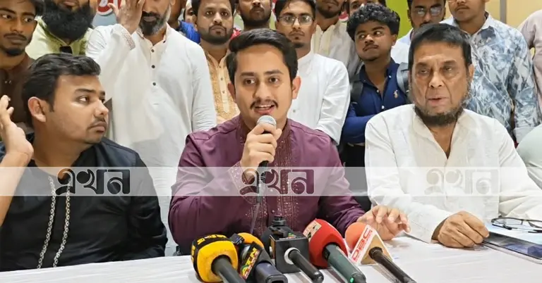 বক্তব্য রাখছেন সারজিস আলম